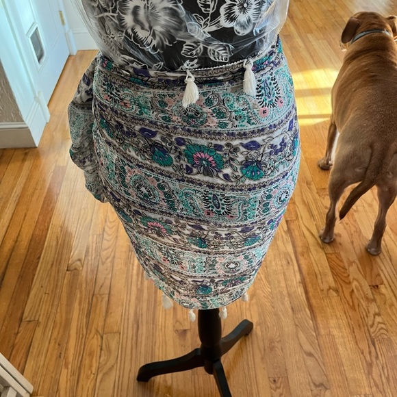 American Eagle Outfitters multicolored Floral print,tassels use as scarf sarong - Picture 6 of 11